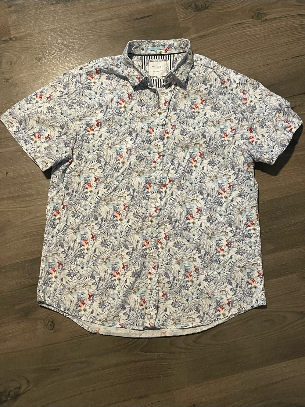 Men's Denim & Flower Short-Sleeve Floral Button-Up Shirt in White and Blue